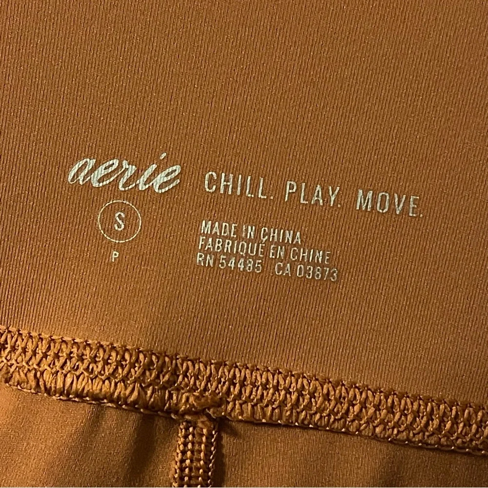 aerie move eyelet